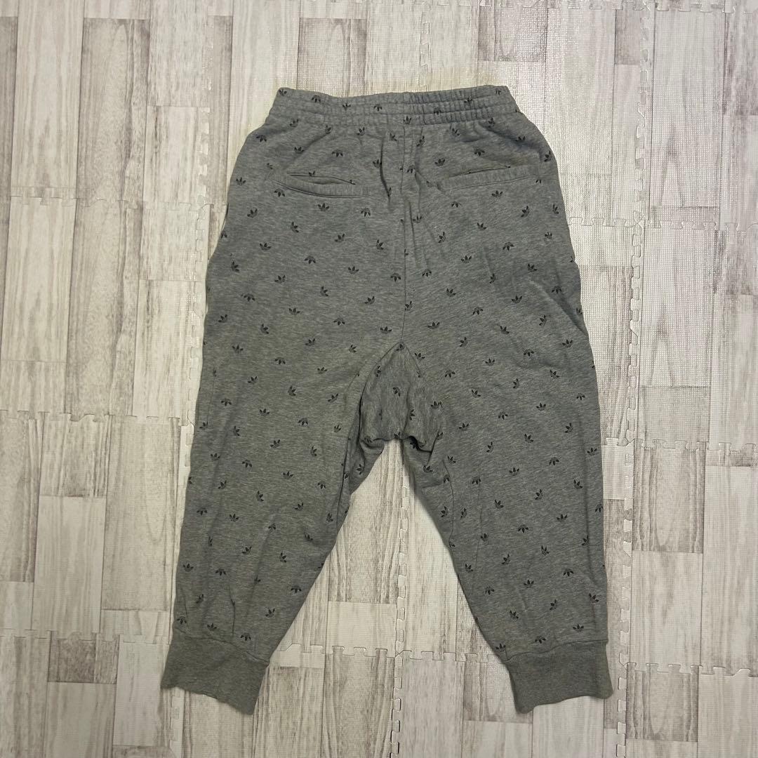 アディダス スウェット パーカー 7分丈パンツ 上下 セットアップ きゃりー着用