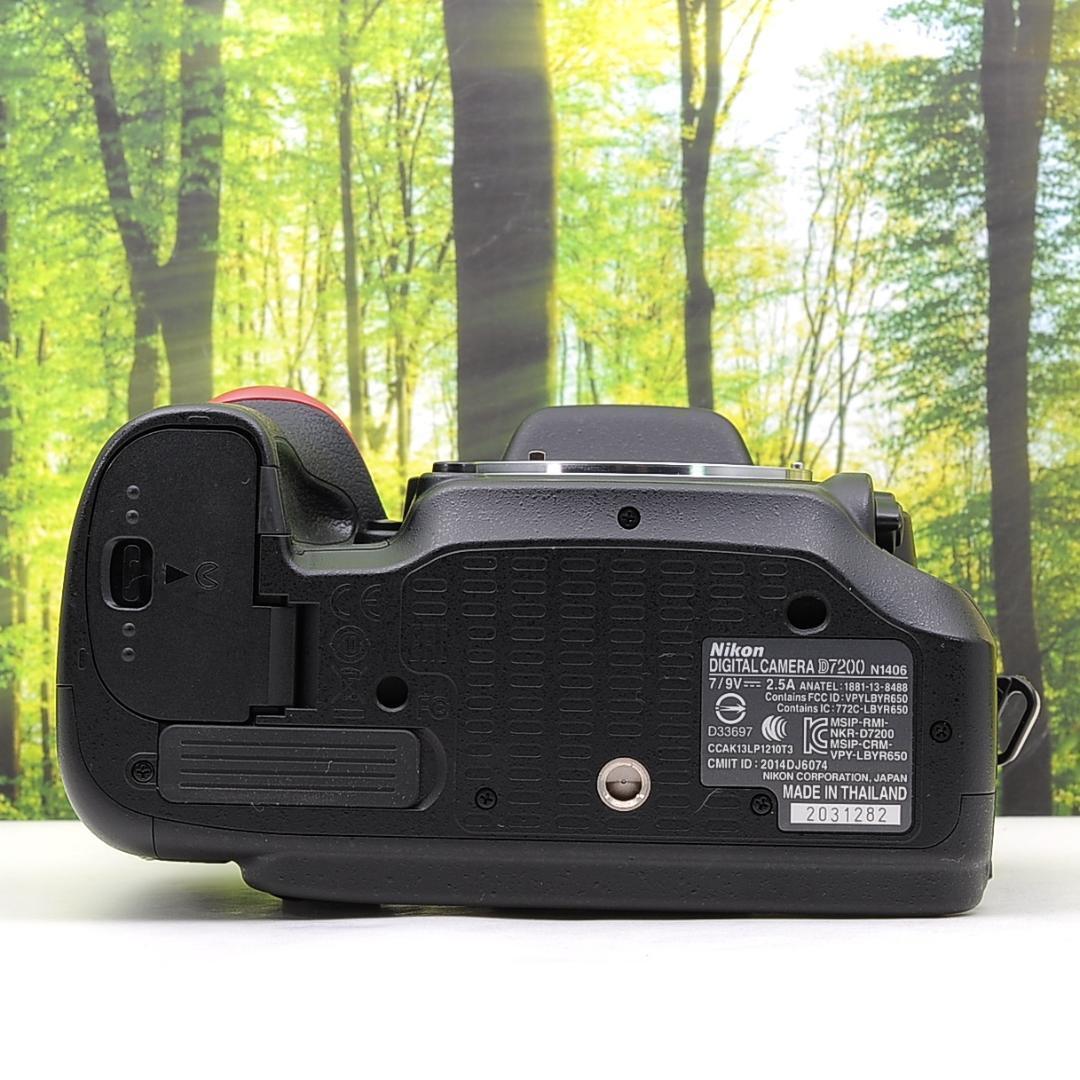 ショット数3404枚！ニコン D7200 ボディ☆WiFi搭載！高性能中級カメラ