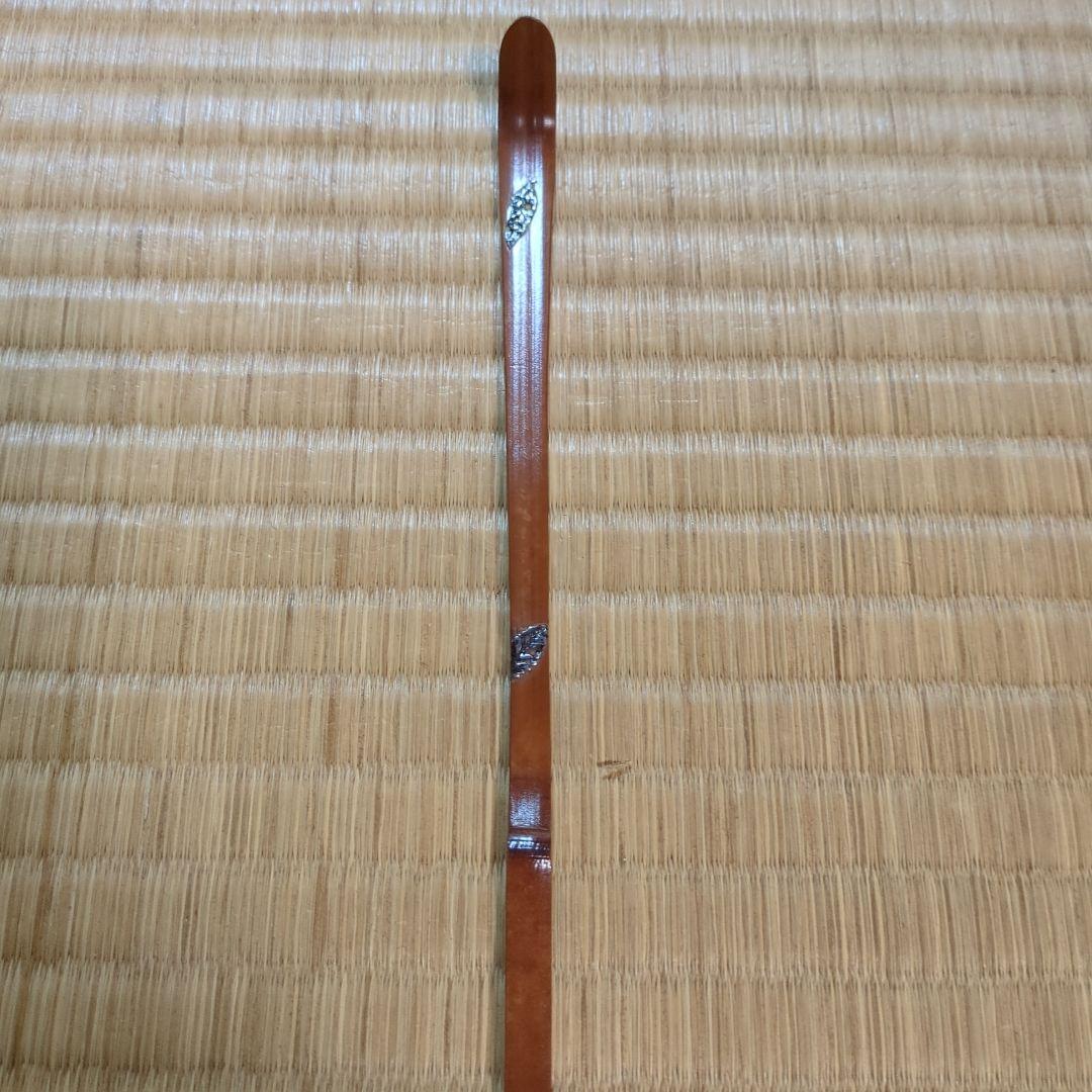 銀象篏茶杓　銘「落葉」