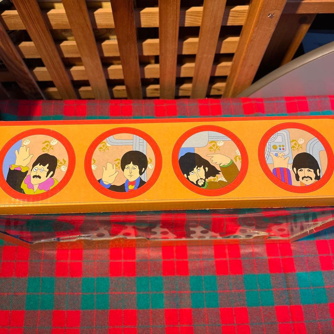 新品オフィシャルTheBeatles Yellow Submarineぬいぐるみ