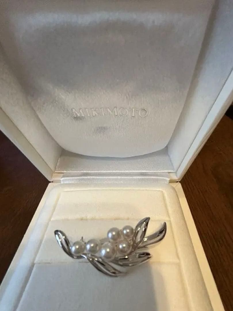 MIKIMOTO パールリーフブローチ　セレモニーなど