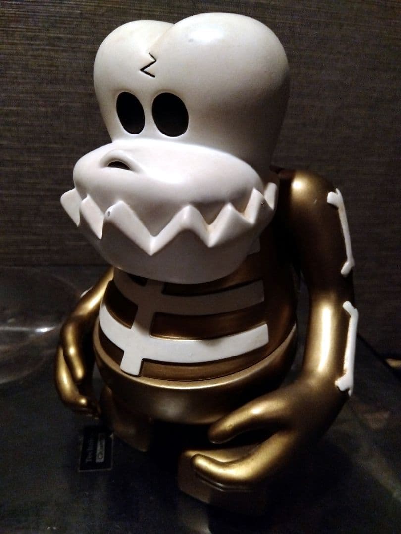 BOUNTY HUNTER スカルくん 大阪限定カラー 金色