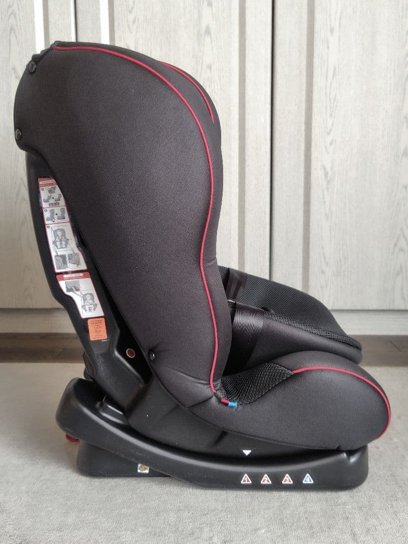 コンビ チャイルドシート／ウィゴーロング ムーバー〈1日のみ使用！美品！〉