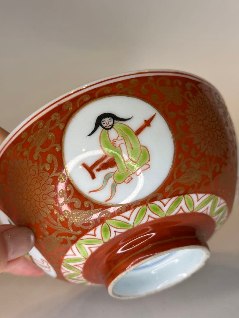 大明嘉靖年制 底款　紅釉　洒金　彩绘人物　碗　中国美術　古董品　茶碗　古磁器時代