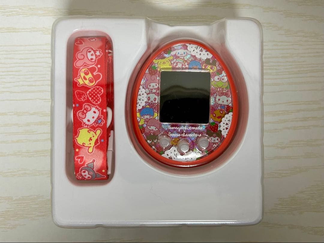 【極美品】たまごっちみーつ サンリオキャラクターズDX