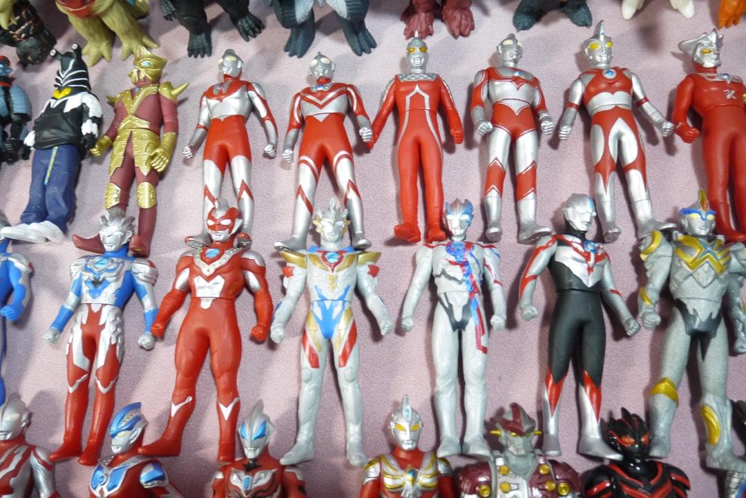 ウルトラヒーローシリーズ500　ウルトラ怪獣シリーズ500　ソフビ97体