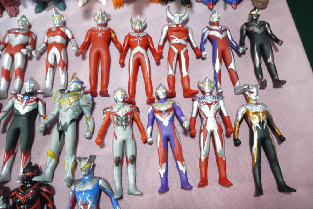ウルトラヒーローシリーズ500　ウルトラ怪獣シリーズ500　ソフビ97体