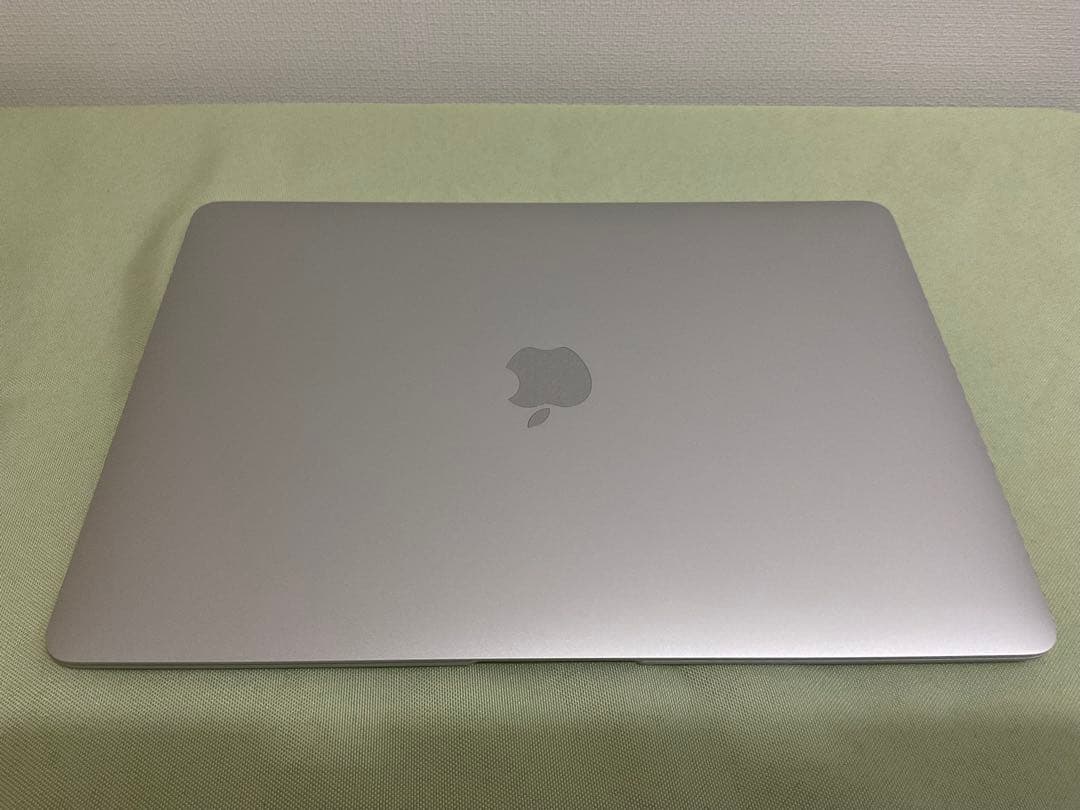 MacBook本体 Apple MacBook Air (M1, 2020)