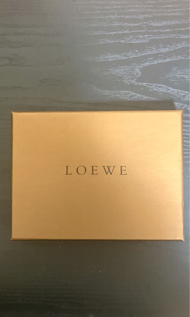 美品　ロエベ LOEWEケース 小銭入れ アナグラム 箱＆ギャランティ付