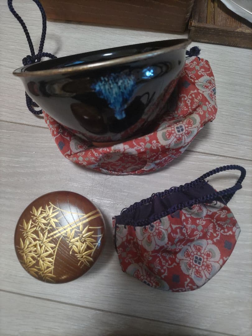 茶道具一式 木製茶箱 花柄茶碗付き