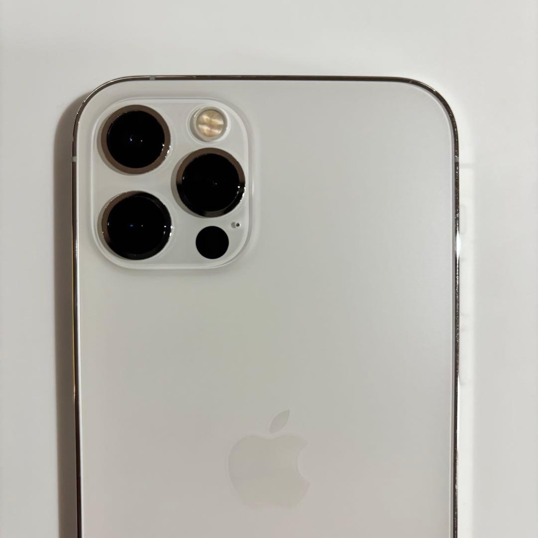 iPhone 12 Pro 256GB シルバー SIMフリー 84％ 箱あり