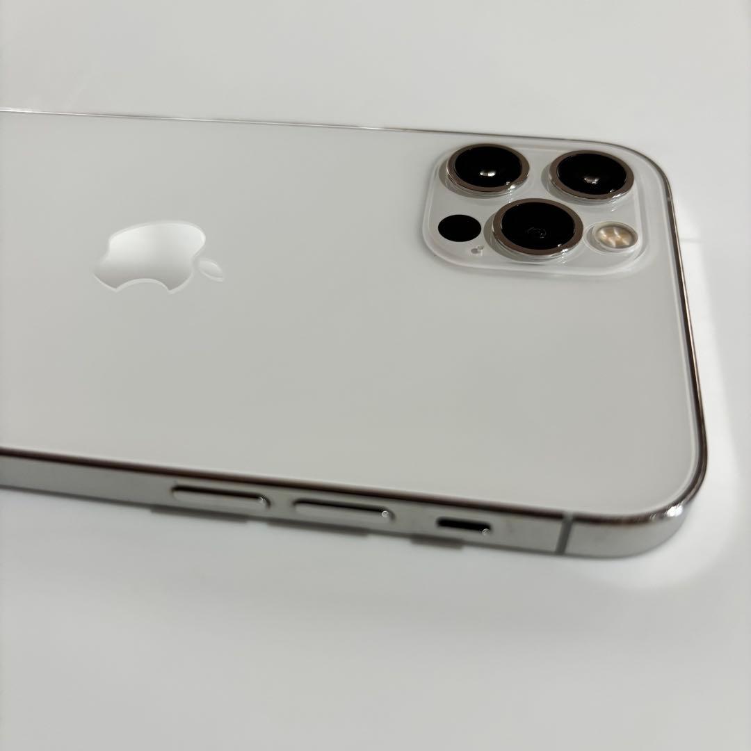 iPhone 12 Pro 256GB シルバー SIMフリー 84％ 箱あり