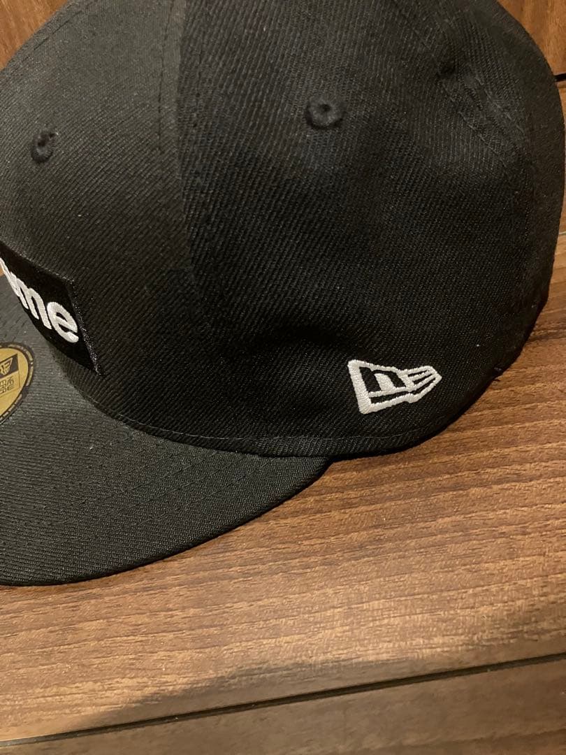 シュプリーム　20FW ニューエラ キャップ