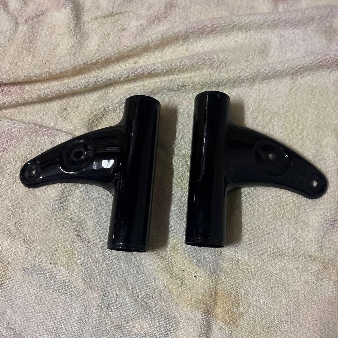 w650純正ヘッドライトステー