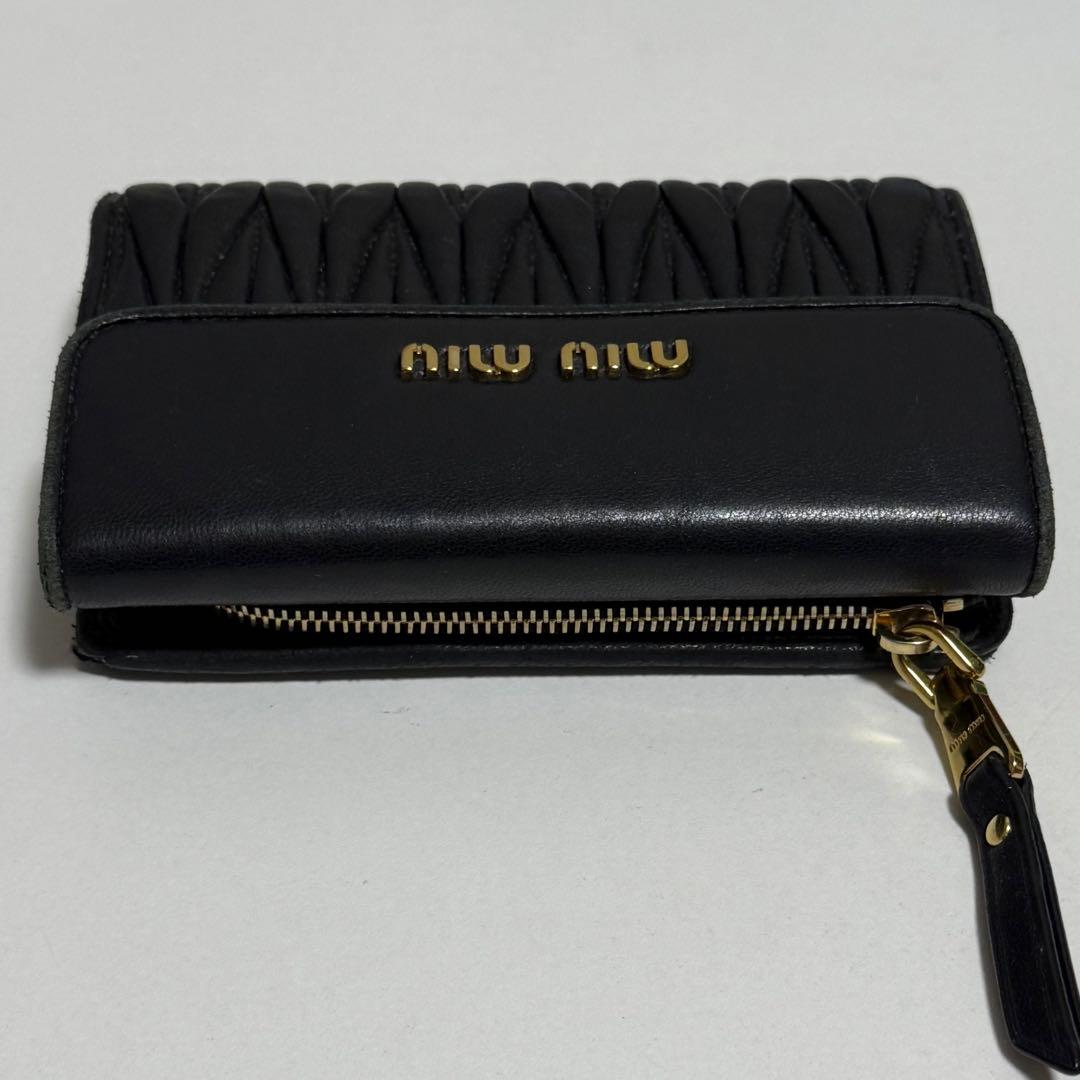 miumiu マテラッセ 三つ折り財布 ブラック