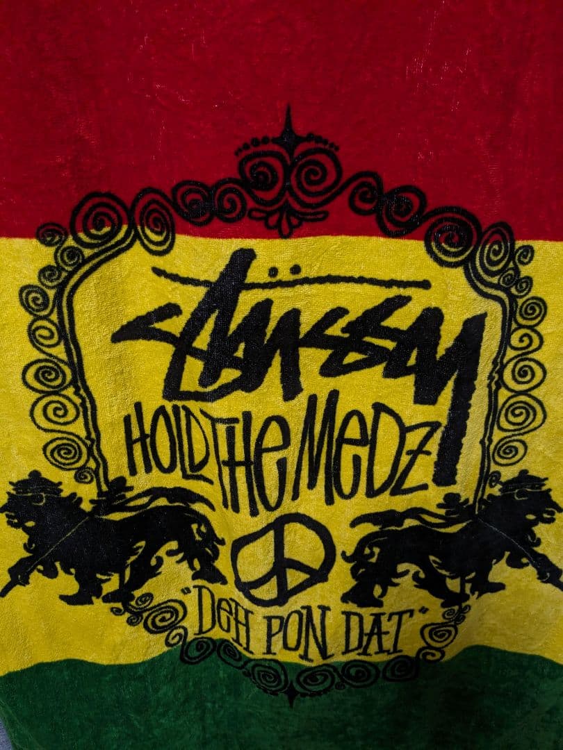 美品　STUSSY　ラスタ　ビーチタオル　レゲエ　　MIGHTY CROWN