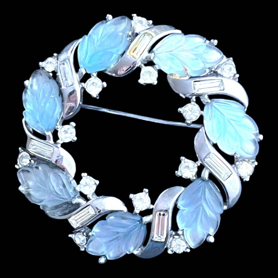 CROWN TRIFARI☆1958☆allure☆フロストリーフリースブローチ