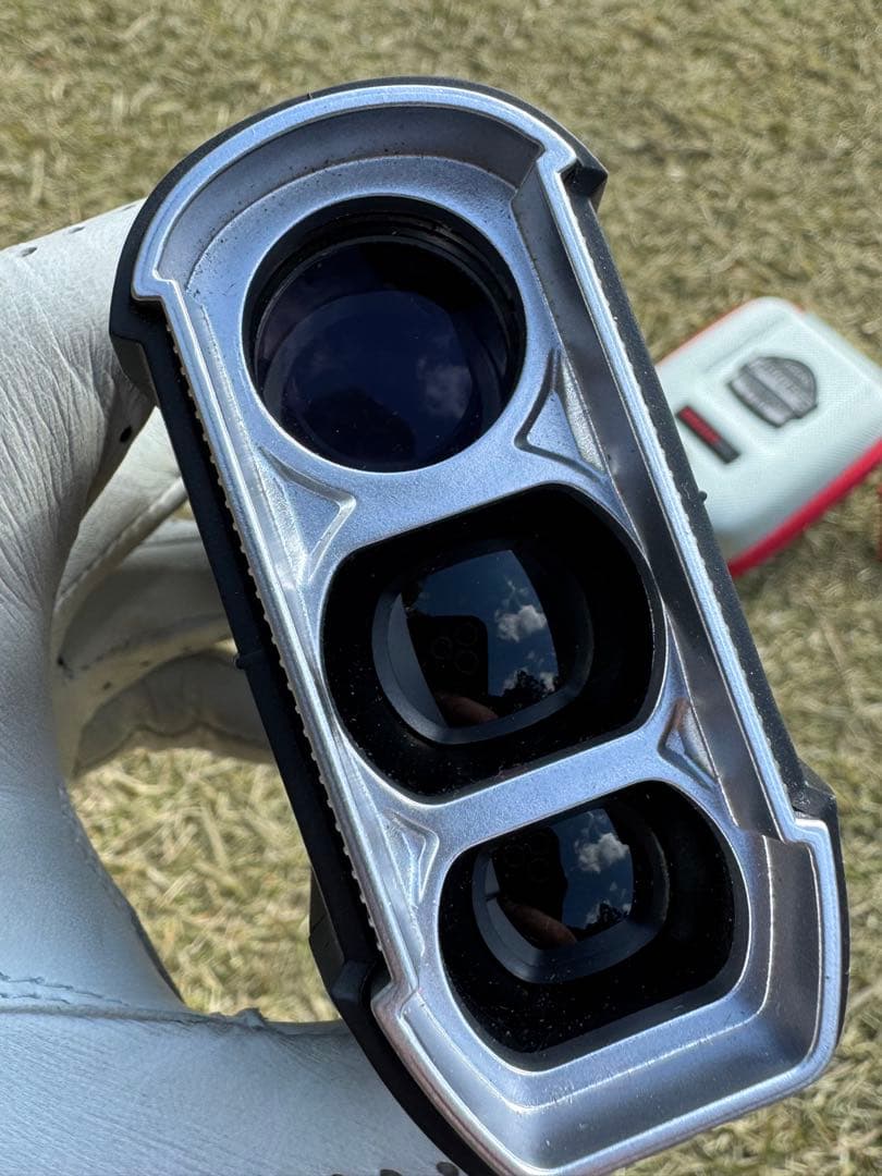 Bushnell Tour V4 ゴルフ用距離計