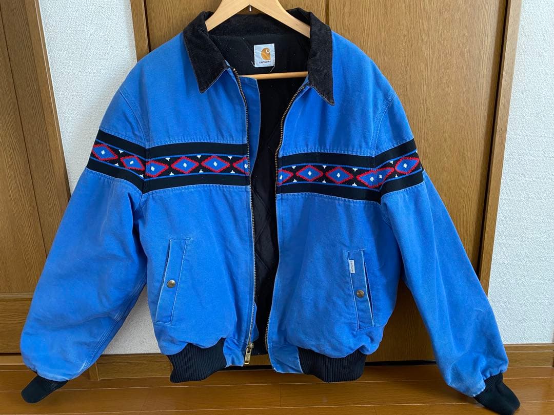 Carhartt ボンバージャケット 青