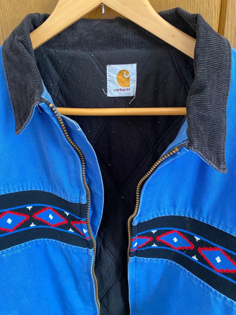 Carhartt ボンバージャケット 青