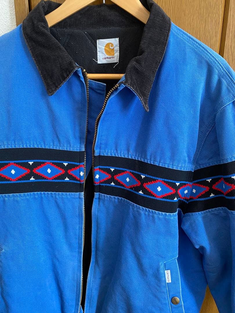 Carhartt ボンバージャケット 青