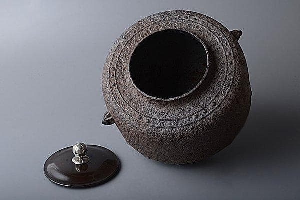 u282 茶道具　時代　佐藤清光　萬代屋炉釜（上手）