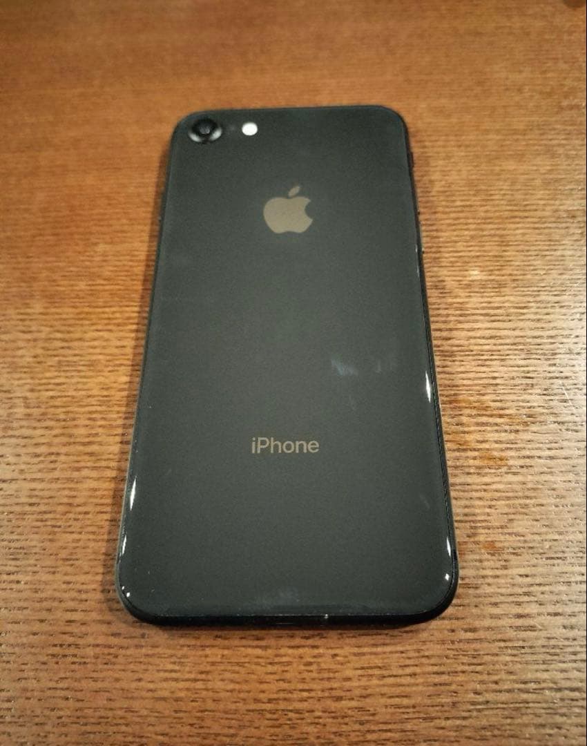 Apple iPhone 8 64GB SIMフリー