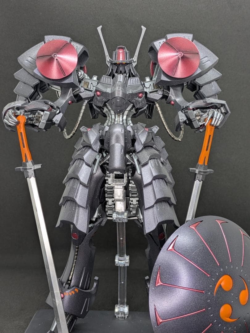 ボークス IMS 1/100 バッシュ・ザ・ブラックナイト 塗装済み完成品