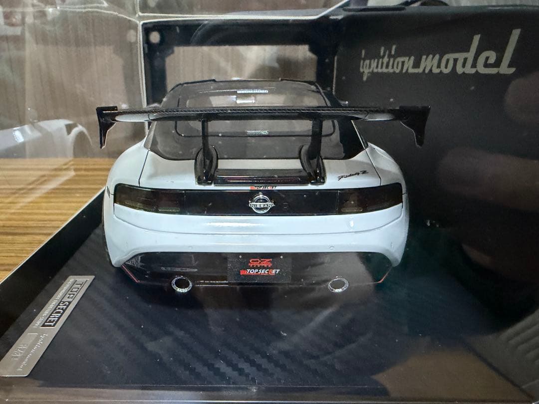 ミニカー Nissan FairladyZ ignition model 1/18