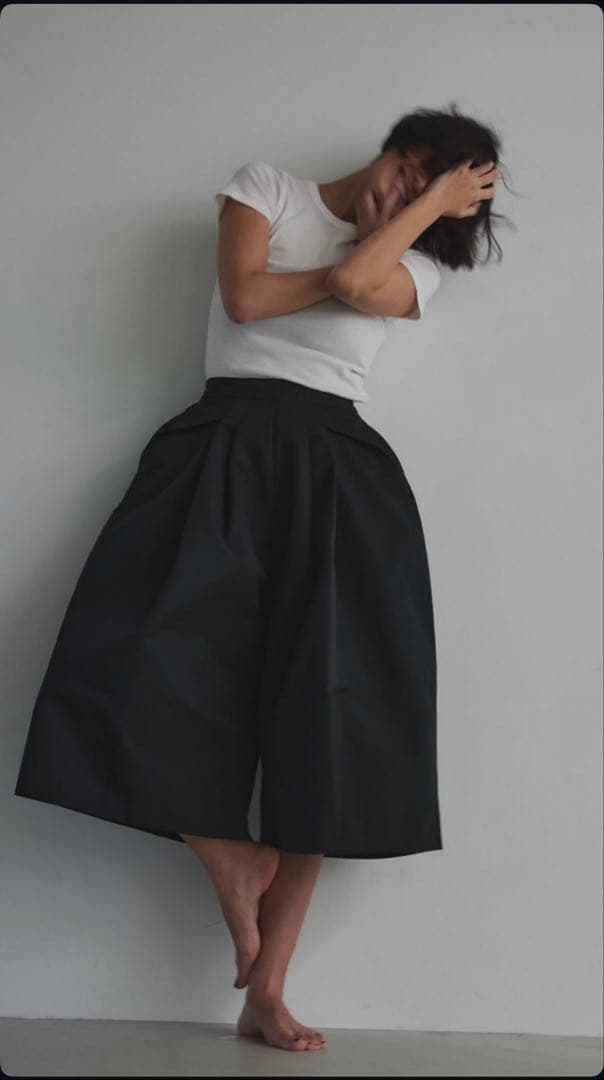 NALA ドレスパンツ　新品未使用タグ付き