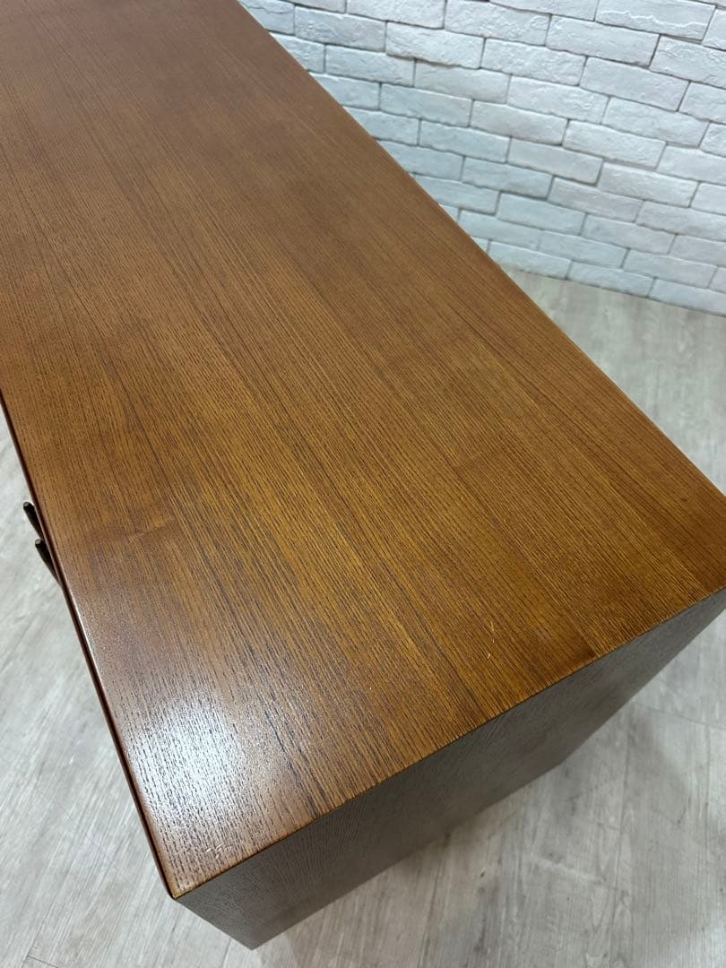 【irii】定価20万円　チェスト　サイドボード　アンティーク　棚