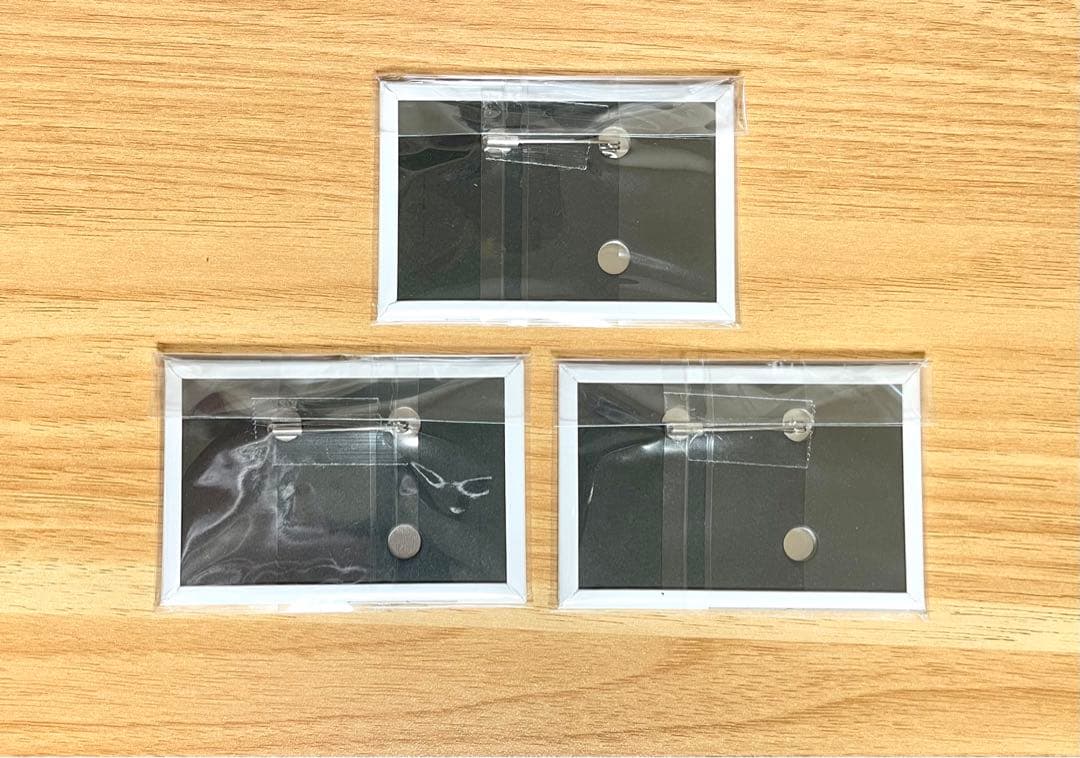 進撃の巨人 WIT STUDIO スクエア缶バッジ エレン　３種セット