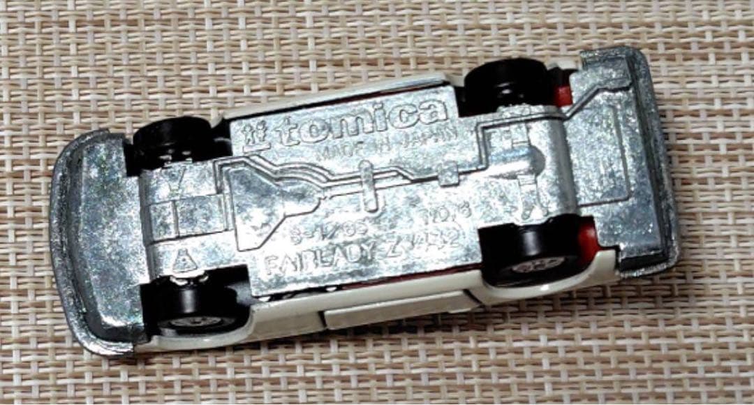 トミカ黒箱6-1 日産フェアレディZ432 日本製 当時物￼￼￼