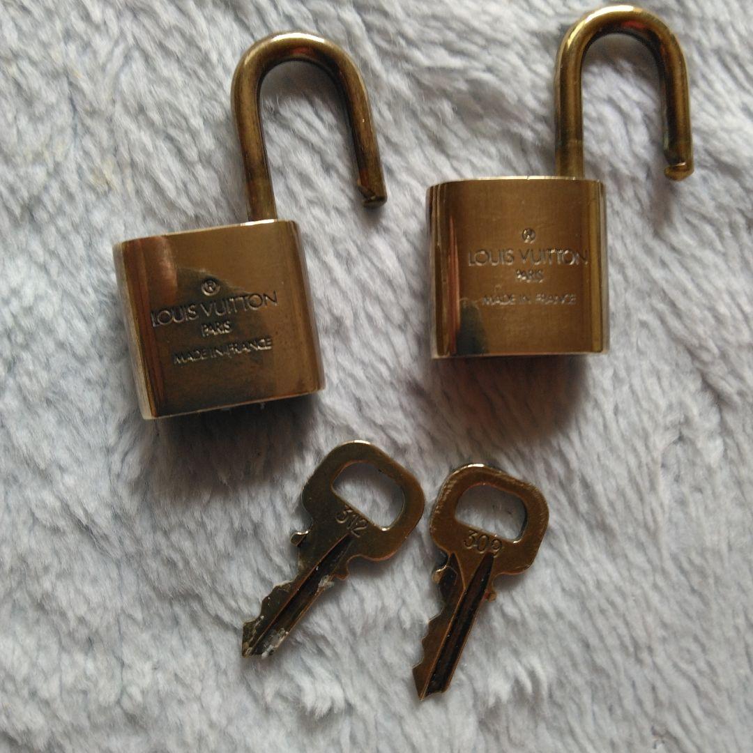新春セール下限に挑戦！特価美品完品鍵2個付 Vuitton キーポル 60バッグ