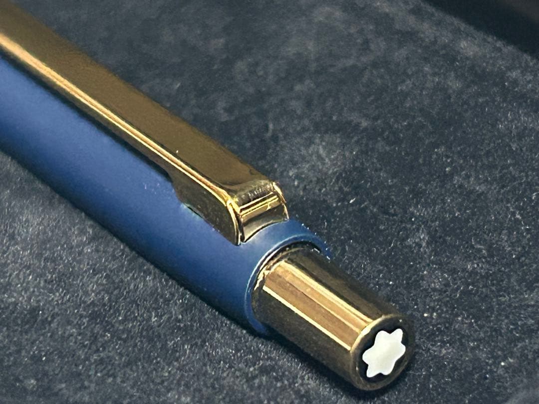 (美品)モンブランボールペン、ノック式、長さ13cm
