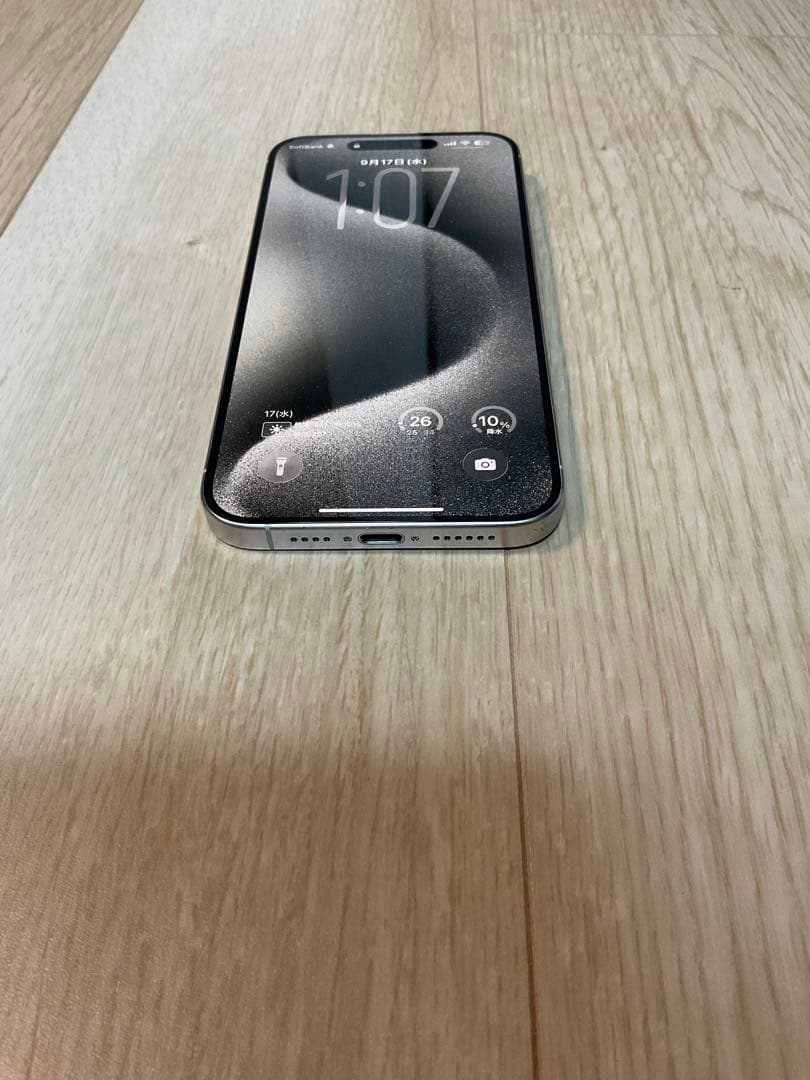 iPhone 15 ProMax 256GB ホワイトチタニウム　即購入可