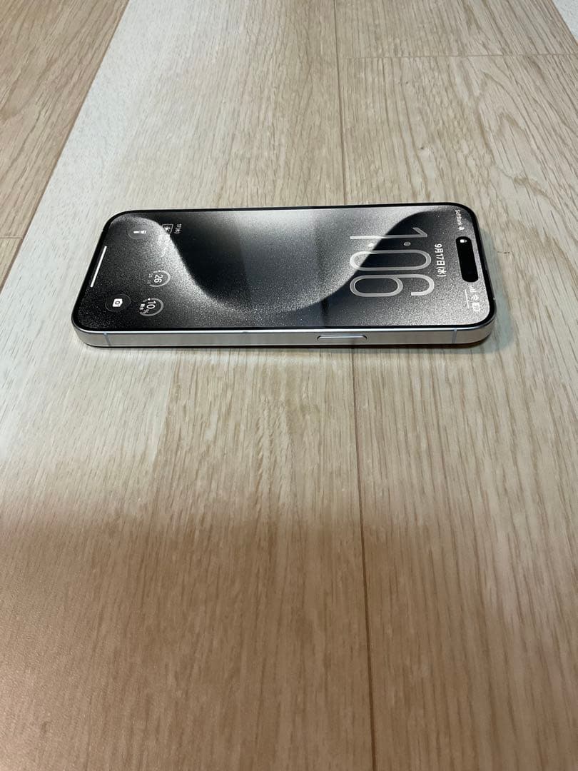 iPhone 15 ProMax 256GB ホワイトチタニウム　即購入可