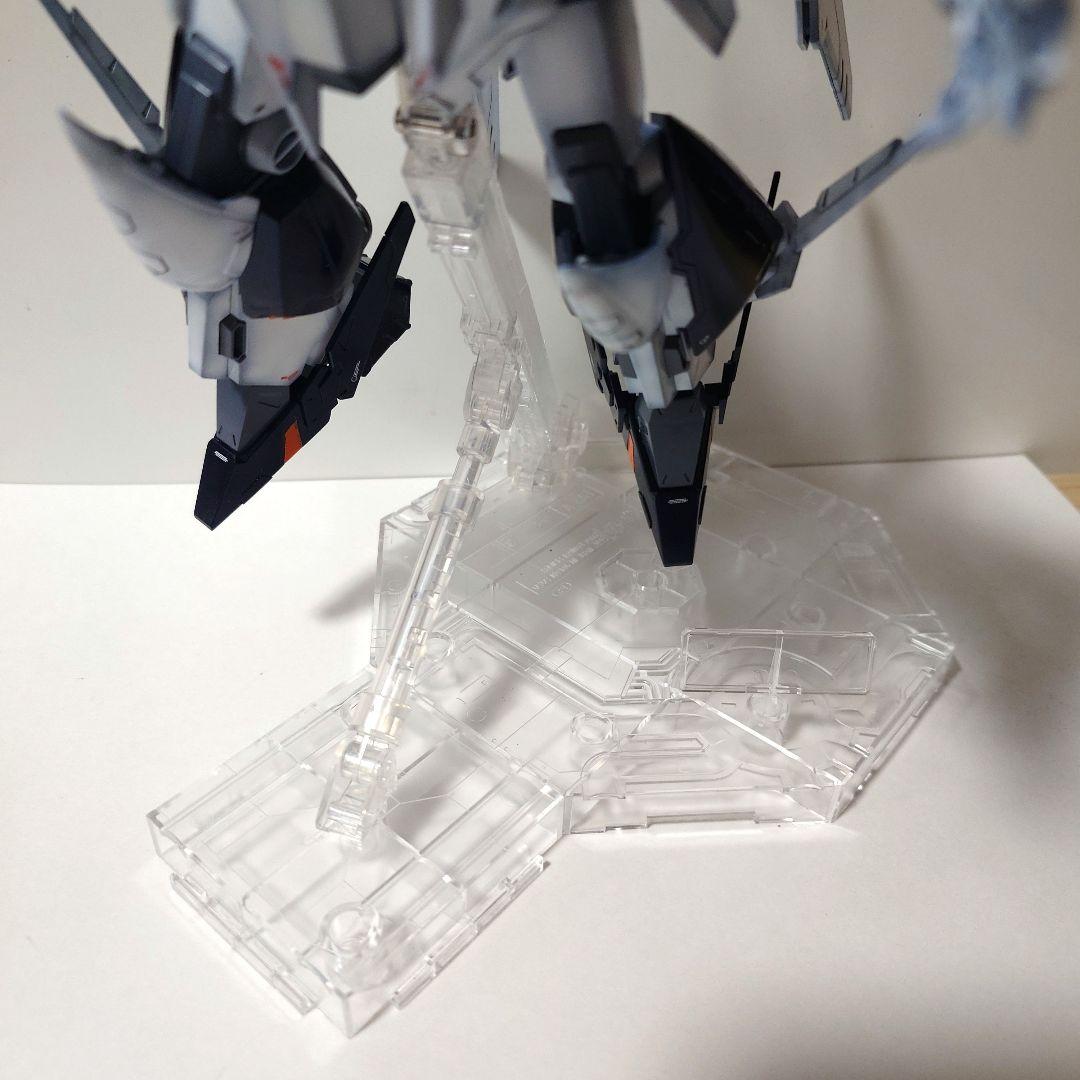 塗装済完成品　クスィーガンダムHGUC　おまけ台座