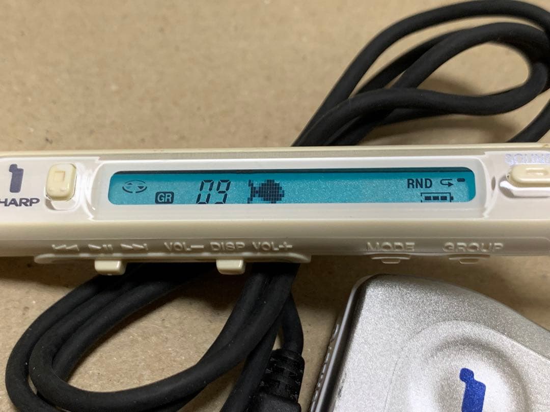 SHARP MD-DS33 ポータブルMDプレーヤー　中古品