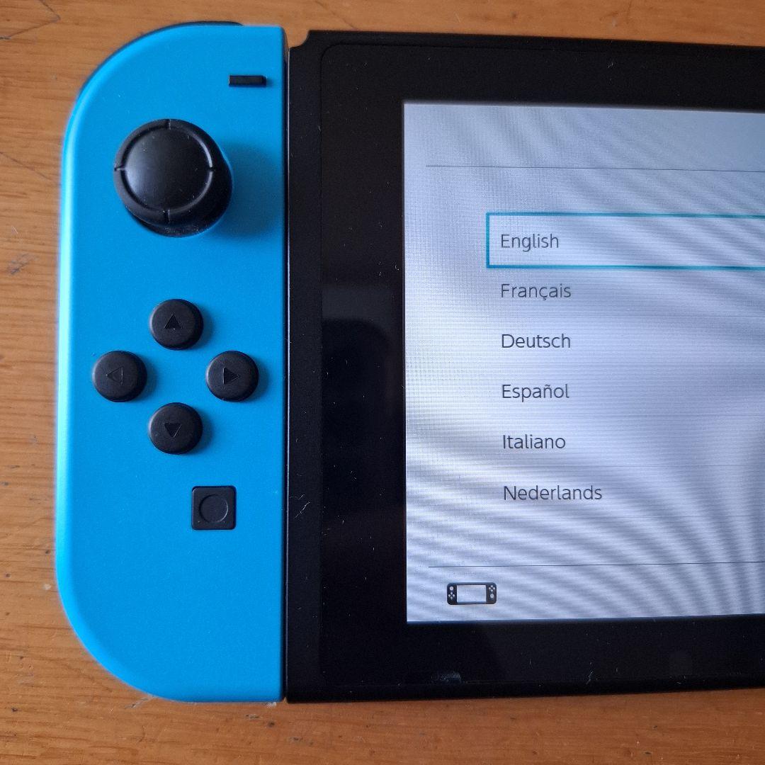 NintendoSwitch 本体のみ　充電器なし