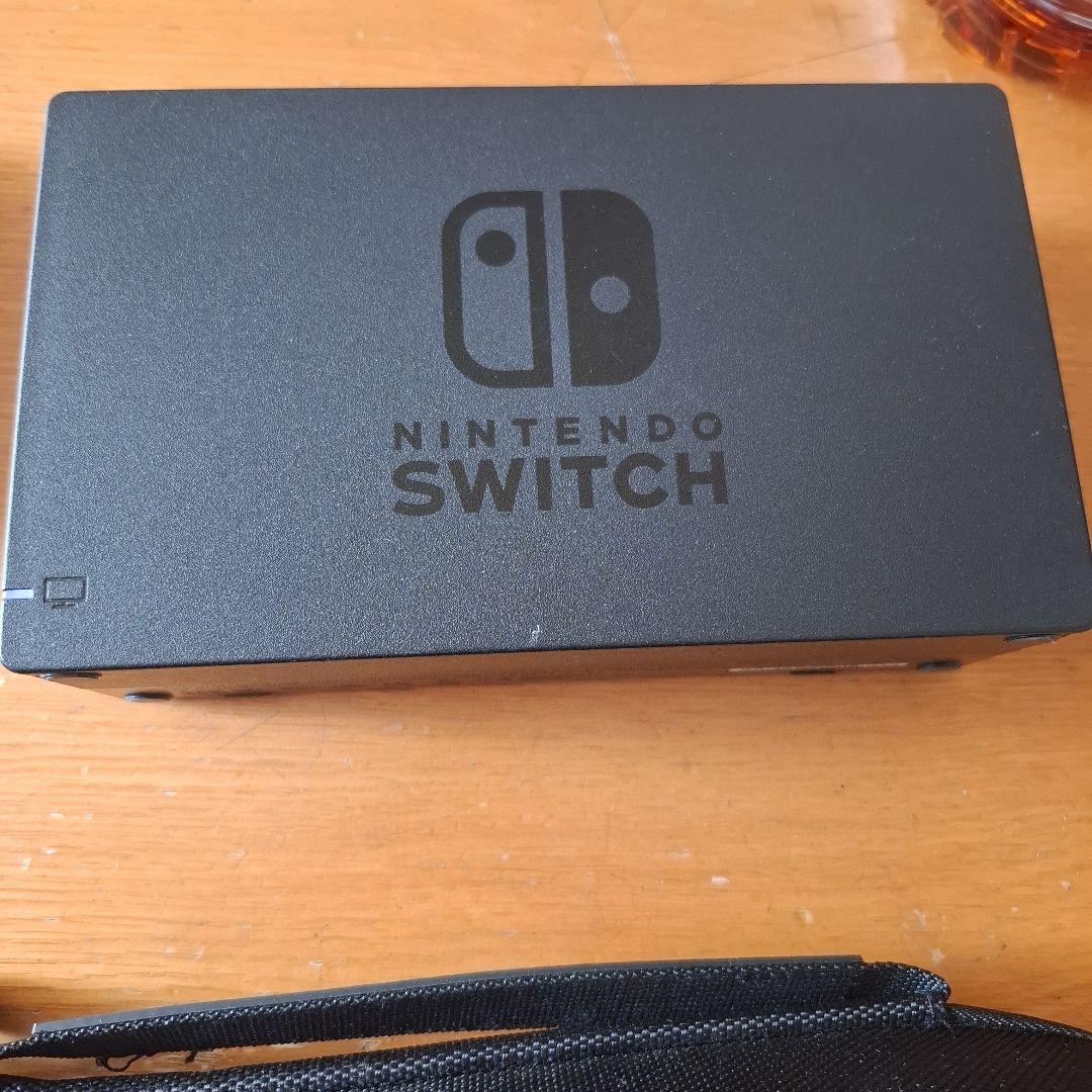 NintendoSwitch 本体のみ　充電器なし