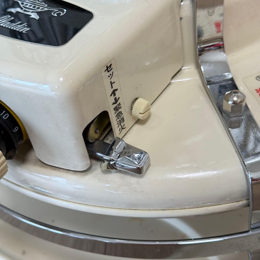 アラジンAladdin BF3911ホワイト 石油ストーブ　2017年製