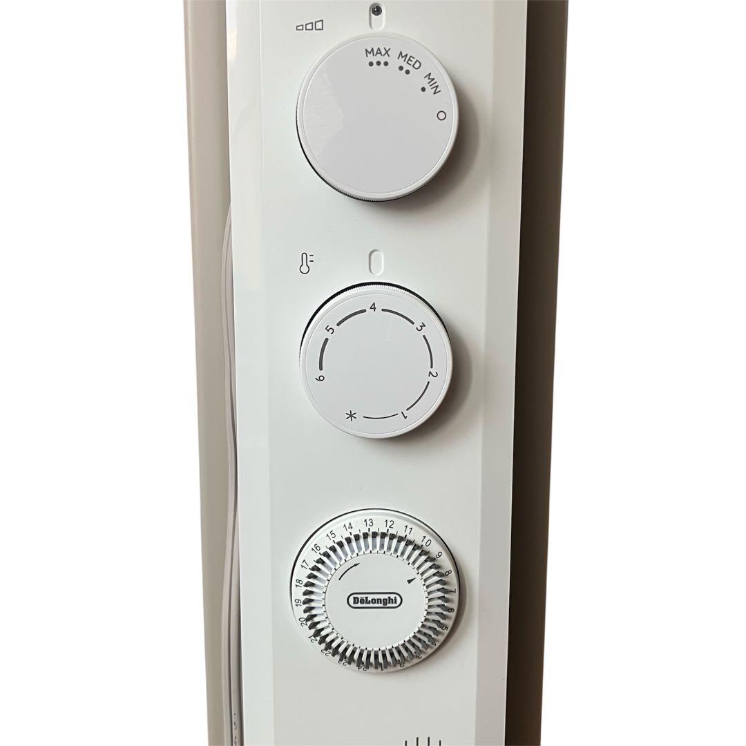 デロンギ ヴェルティカルド カモミールホワイト オイルヒーター