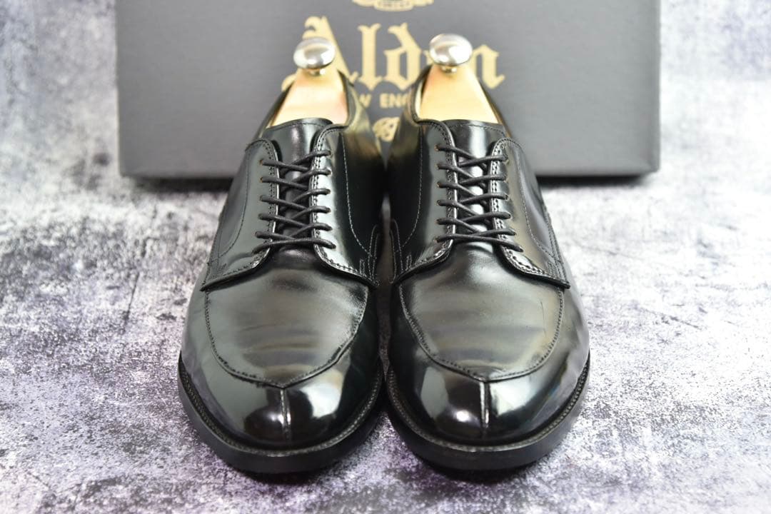 オールデン　コードバン　#54332　Vチップ　8D　黒　モディファイドラスト