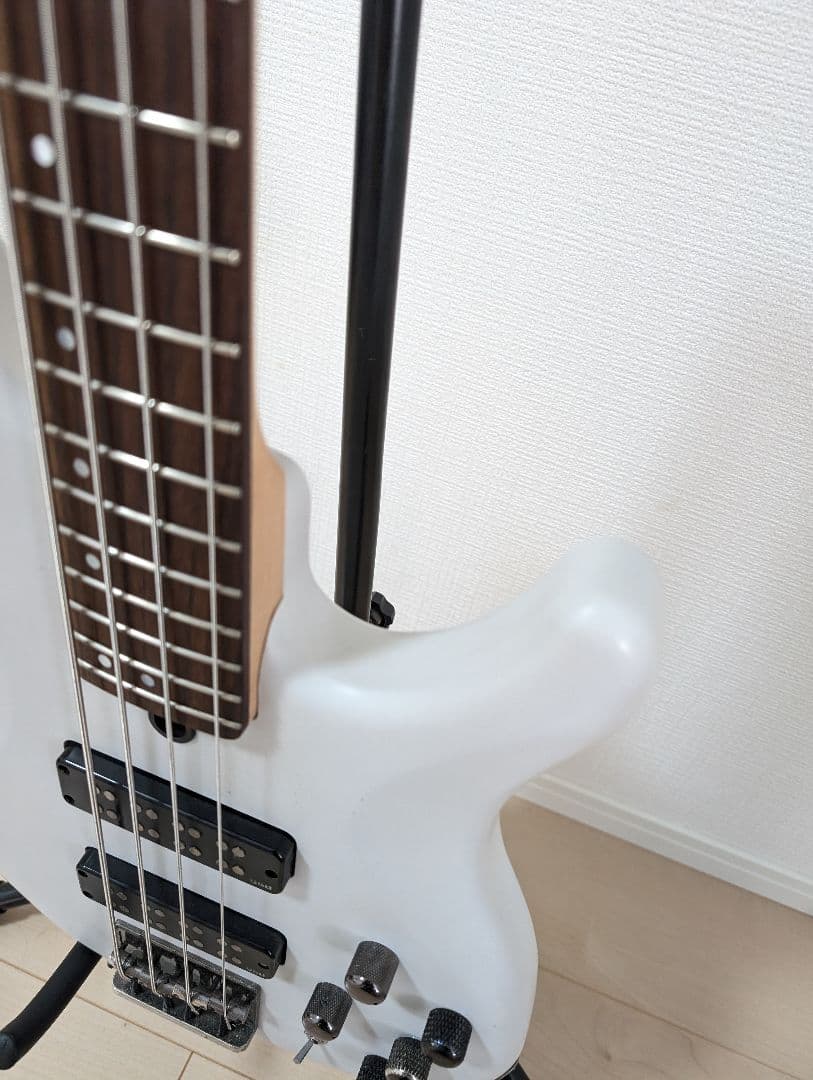 【音出し確認済】YAMAHA TRBX504 ホワイト エレキベース