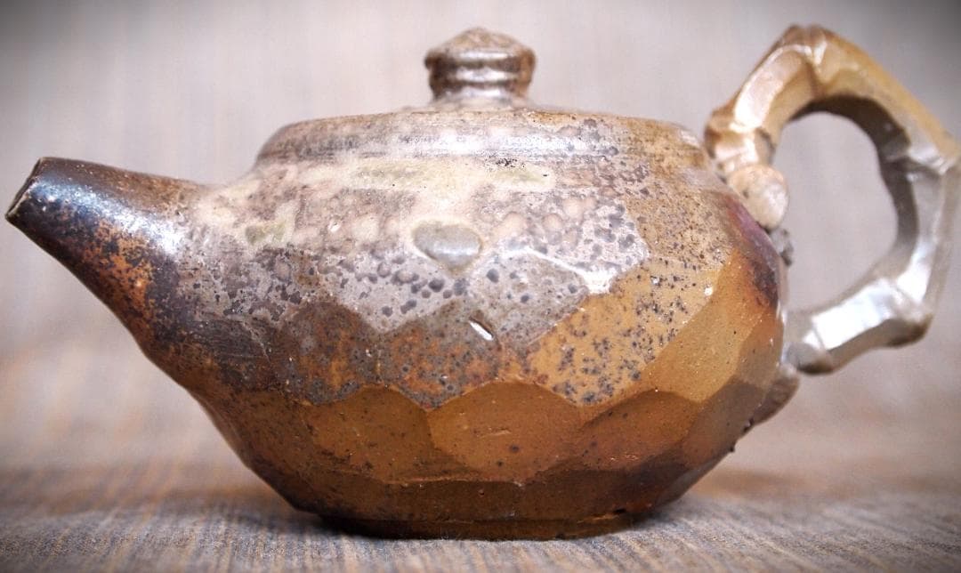 新品★竹内靖之【師：山本陶秀】★備前面取り急須（宝瓶）B