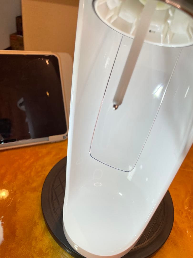 ソーダストリーム スピリット　ホワイト 専用ガスシリンダー2本 、専用ボトル1本