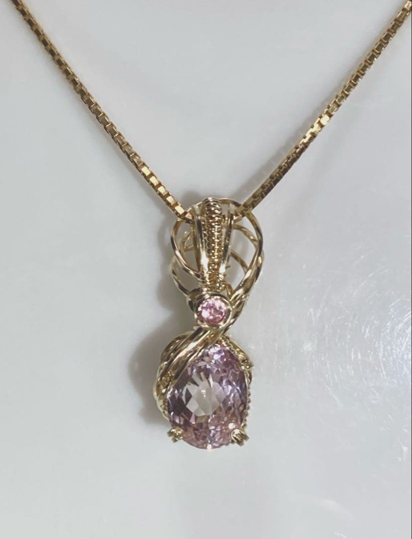 クンツァイト　ピンクサファイア　ペンダントトップ　ワイヤージュエリー
