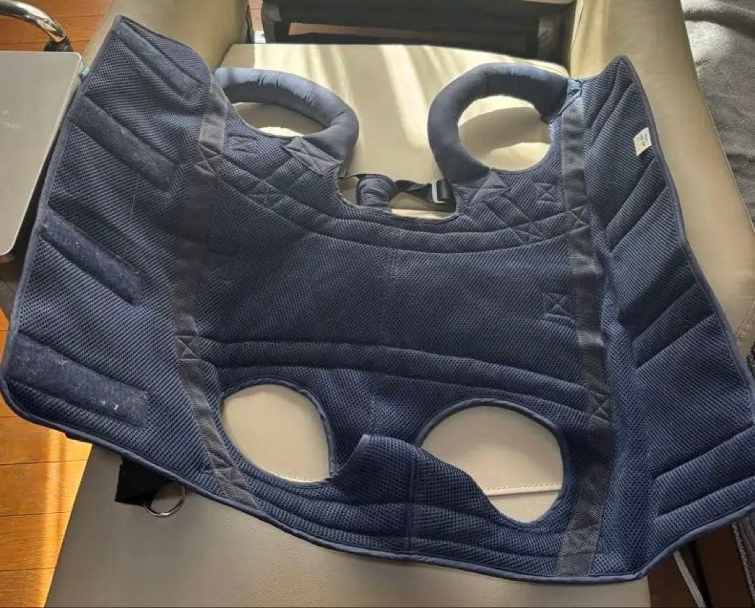 大型犬。ポンポリース全身介護用ハーネス キルトネイビー８号