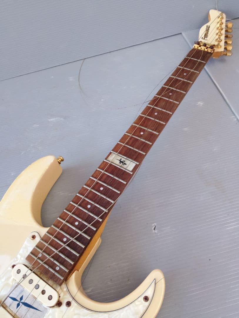 FERNANDES　ギター(あ95)